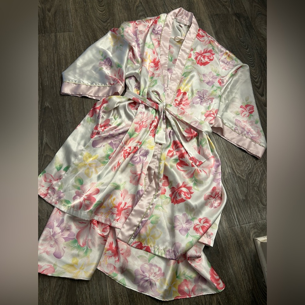 Oscar de la Renta Pink LabePastel Floral Satin silk Robe size L and Gown size XL